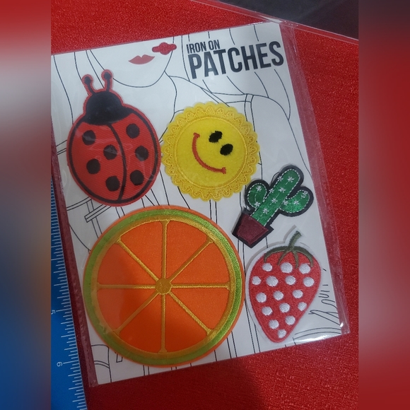 IRON ON PATCHES - Picture 2 of 9